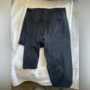 Maurice’s black legging